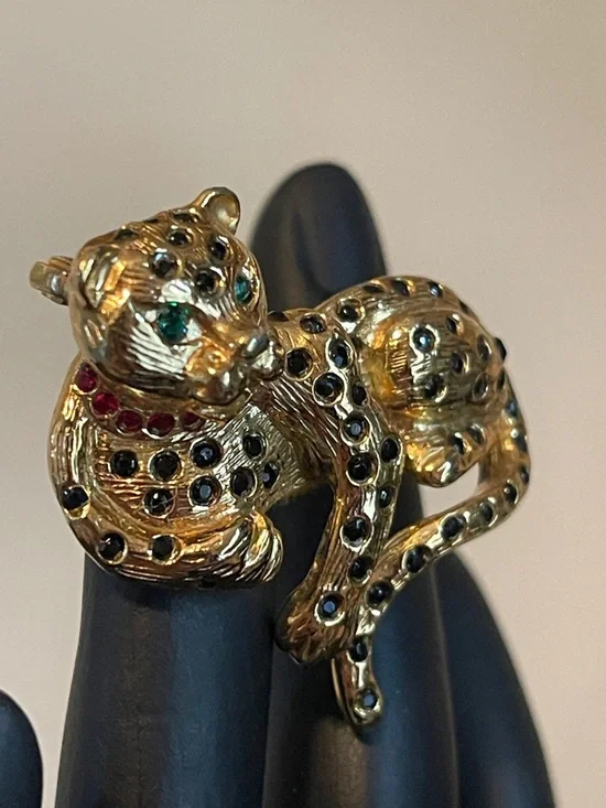 Vintage Sphinx Gold-Tone Leopard Rhinestone Brooch - Picture 3 of 5